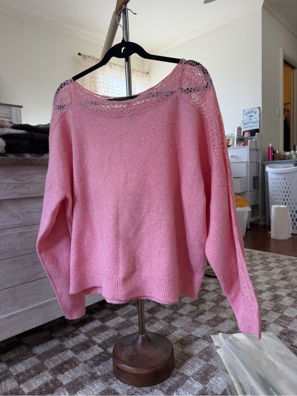 AEO 🦅 Women's Pink Knit Sweater with Lace Yoke. Size L